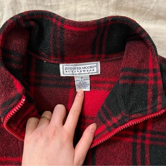 Vintage Jennifer Moore Oversized Red and Black Flannel - Picture 4 of 5